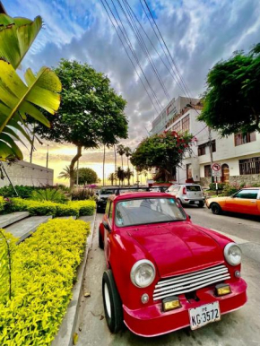 Barranco Sunset Paradise, Lima
